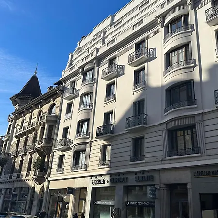 Artdeco Building *